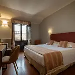 Bosone Palace فندق غوبيو