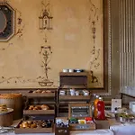Bosone Palace 4* غوبيو